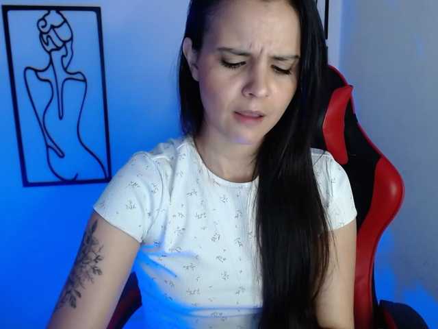 MiaRobinn live cam on BongaCams