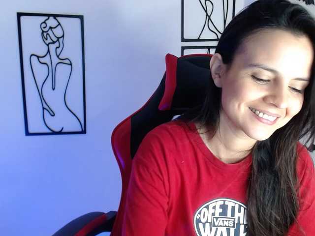 MiaRobinn live cam on BongaCams