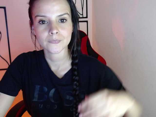 MiaRobinn