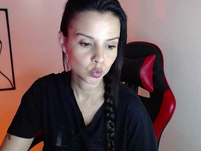 MiaRobinn