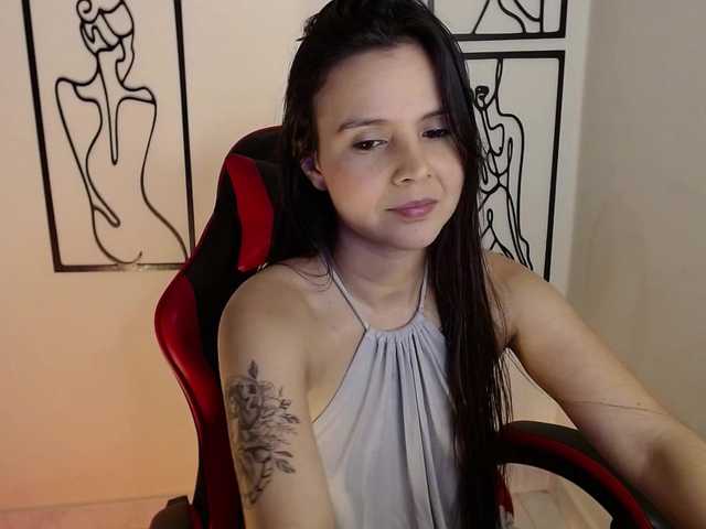 MiaRobinn live cam on BongaCams