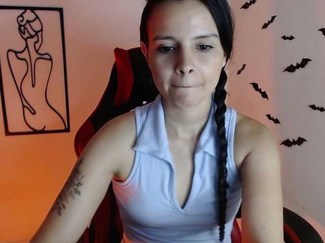 MiaRobinn live cam on BongaCams
