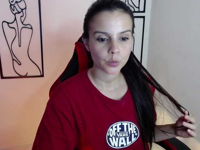 MiaRobinn live cam on BongaCams