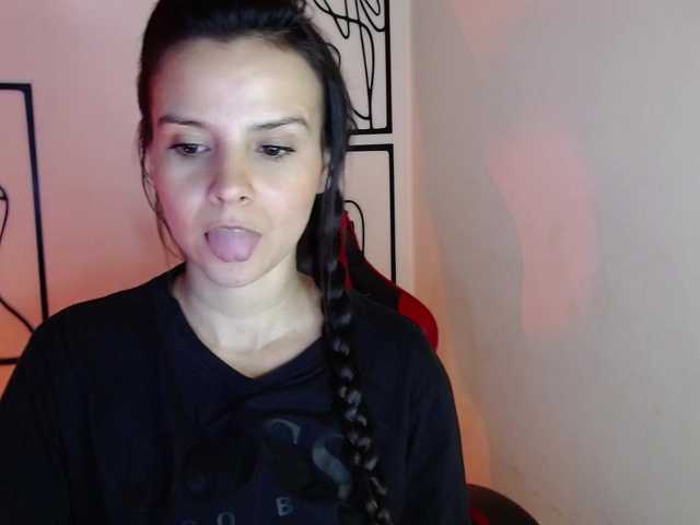 MiaRobinn