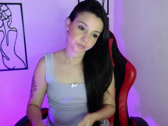 MiaRobinn live cam on BongaCams