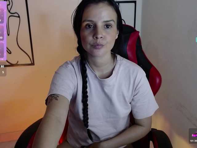 MiaRobinn live cam on BongaCams