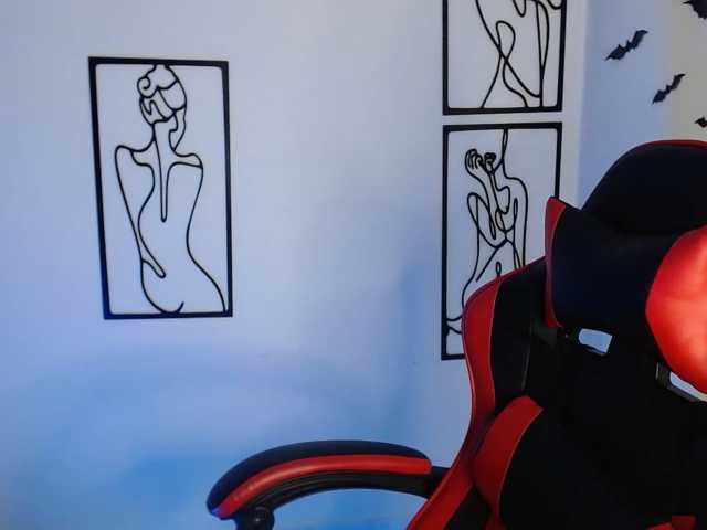 MiaRobinn live cam on BongaCams