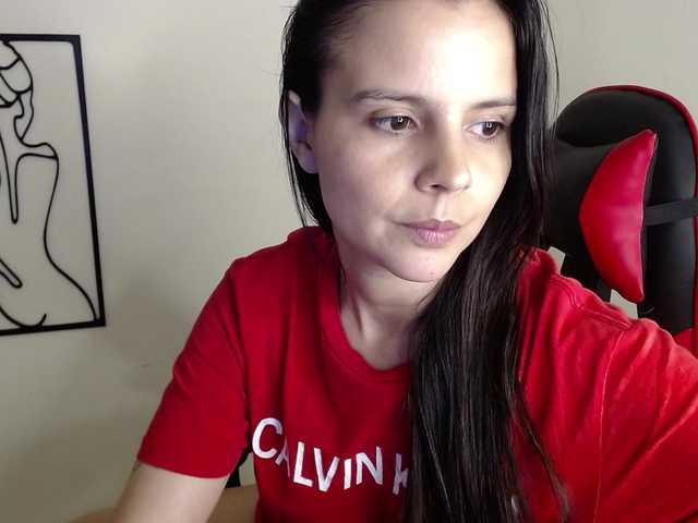 MiaRobinn live cam on BongaCams