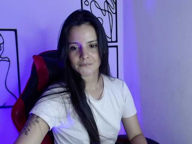 MiaRobinn