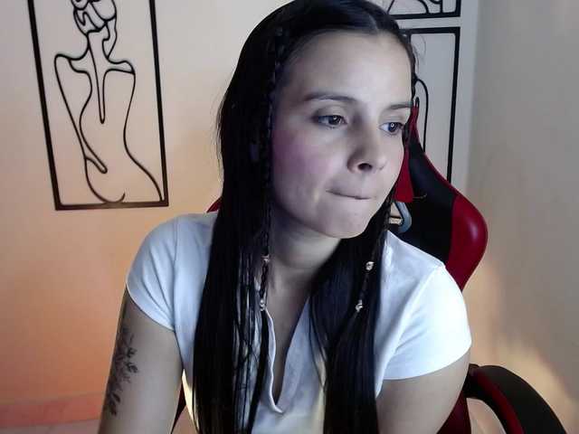 MiaRobinn