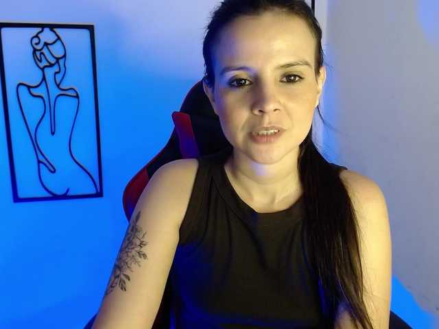 MiaRobinn