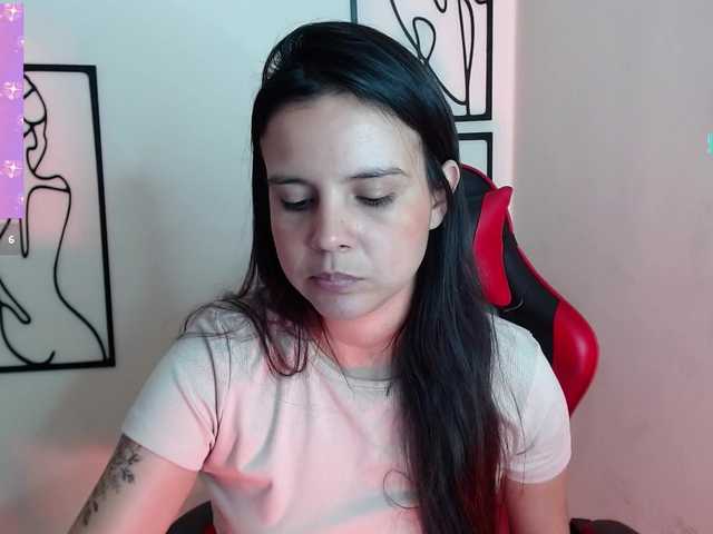 MiaRobinn live cam on BongaCams