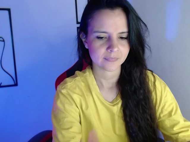 MiaRobinn