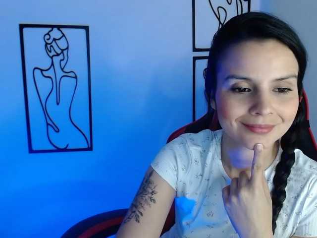 MiaRobinn