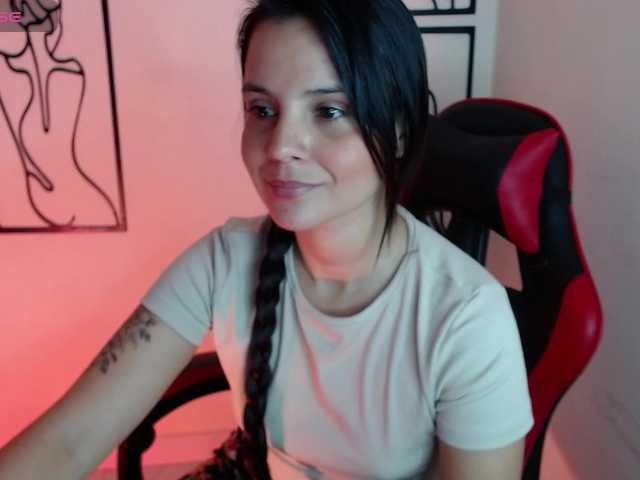 MiaRobinn live cam on BongaCams