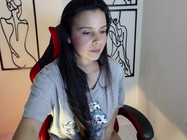 MiaRobinn