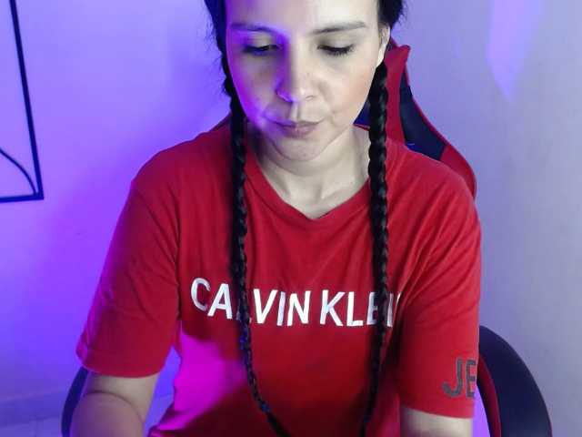 MiaRobinn
