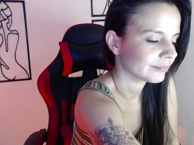 MiaRobinn