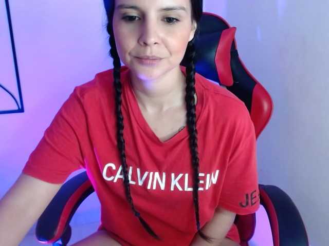 MiaRobinn
