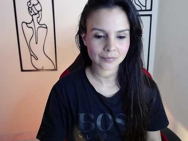 MiaRobinn live cam on BongaCams