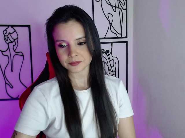 MiaRobinn live cam on BongaCams