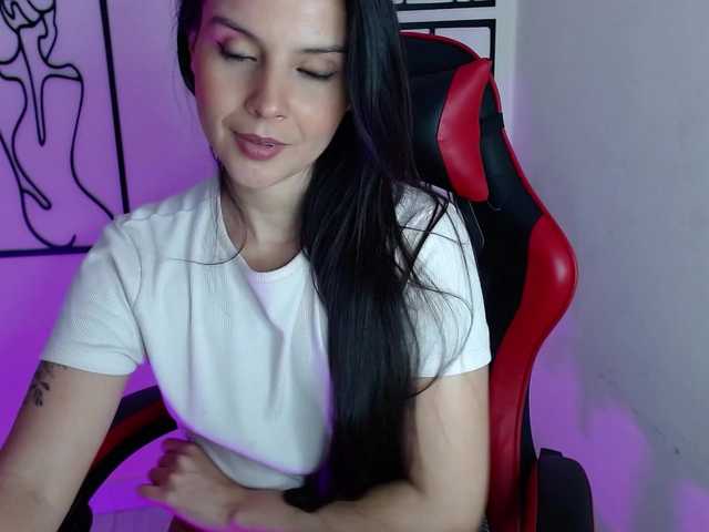 MiaRobinn
