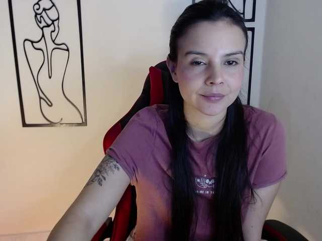 MiaRobinn live cam on BongaCams