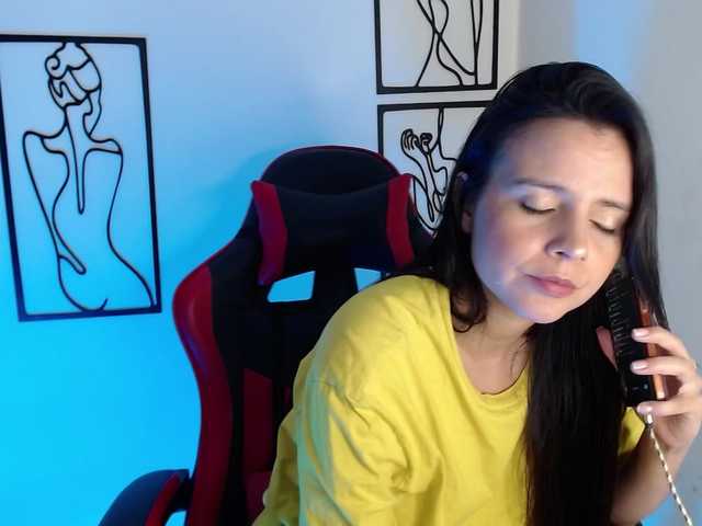 MiaRobinn