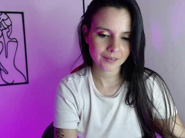 MiaRobinn