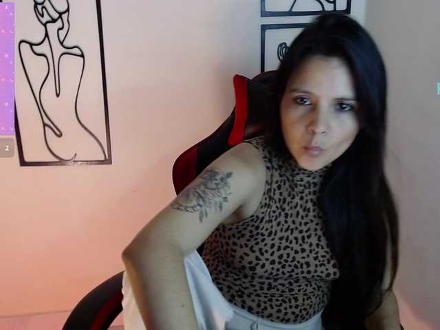 MiaRobinn live cam on BongaCams