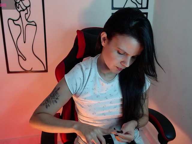MiaRobinn