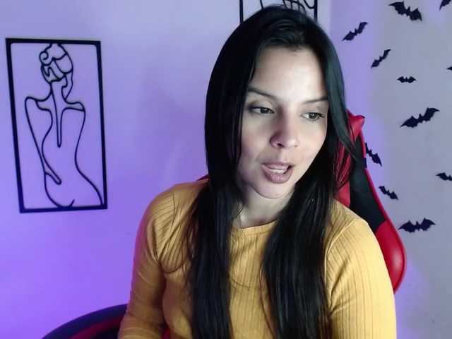 MiaRobinn