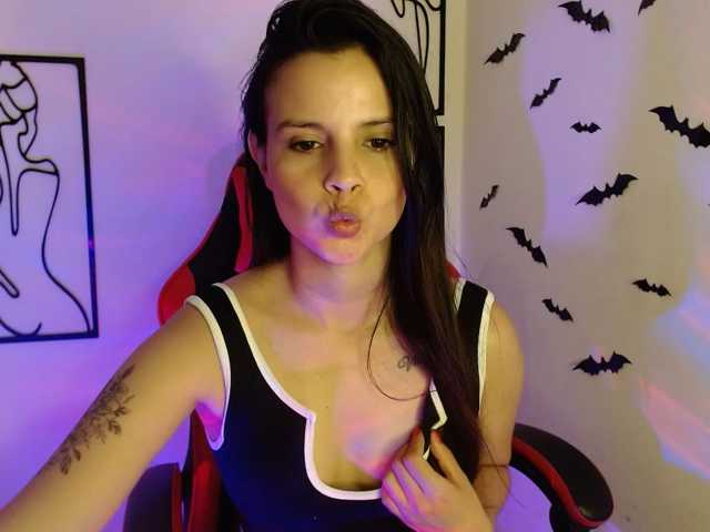 MiaRobinn