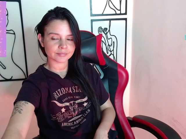 MiaRobinn live cam on BongaCams