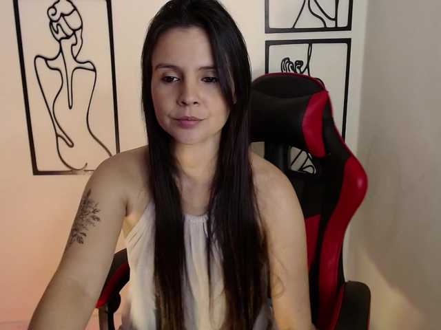 MiaRobinn