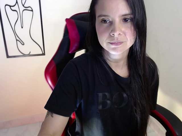 MiaRobinn live cam on BongaCams