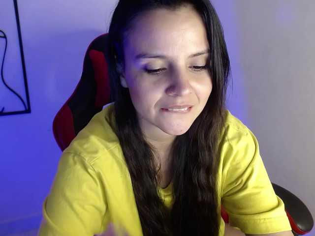 MiaRobinn