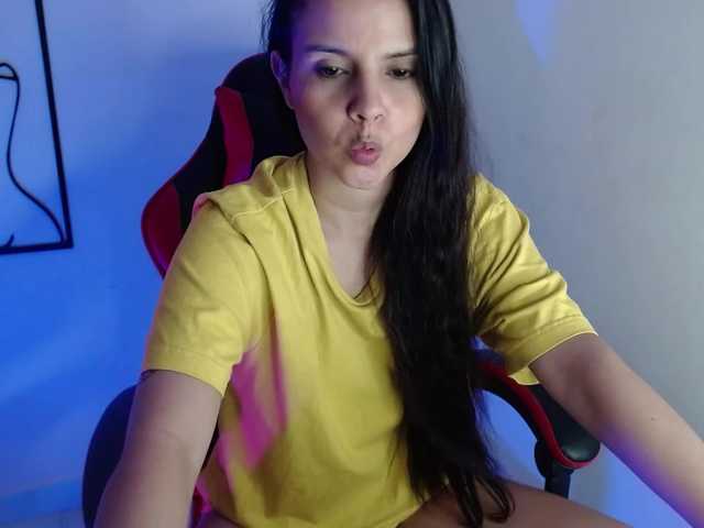MiaRobinn