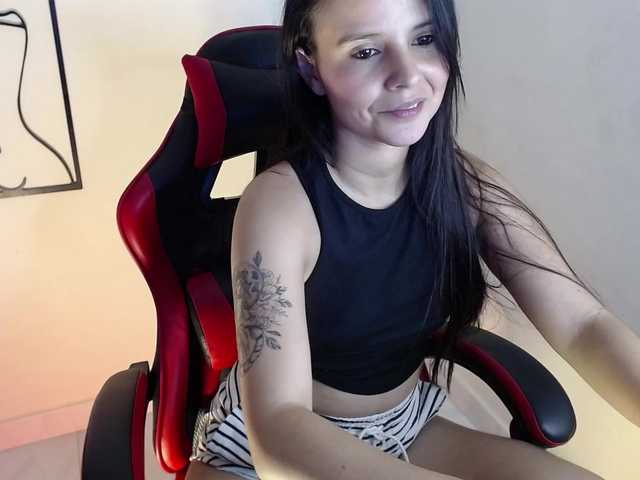 MiaRobinn live cam on BongaCams
