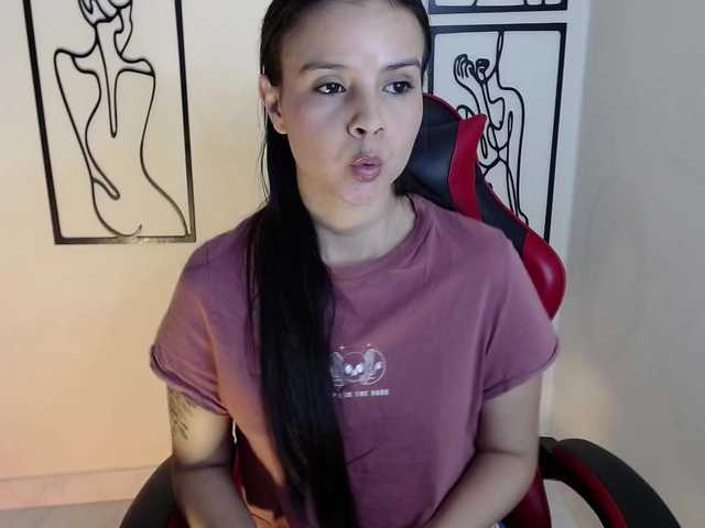 MiaRobinn live cam on BongaCams