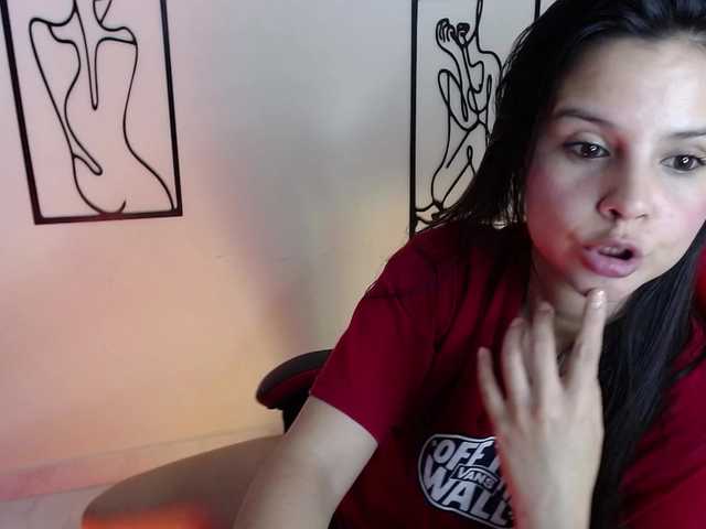 MiaRobinn live cam on BongaCams