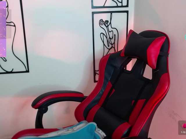 MiaRobinn live cam on BongaCams