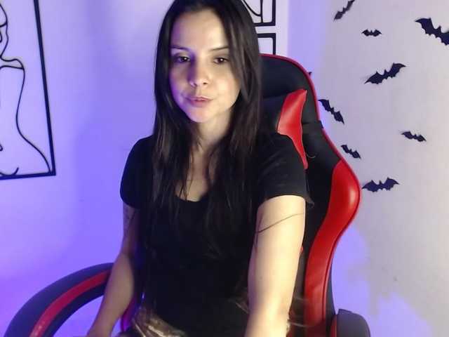 MiaRobinn live cam on BongaCams