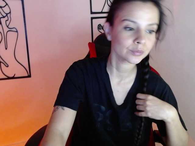 MiaRobinn