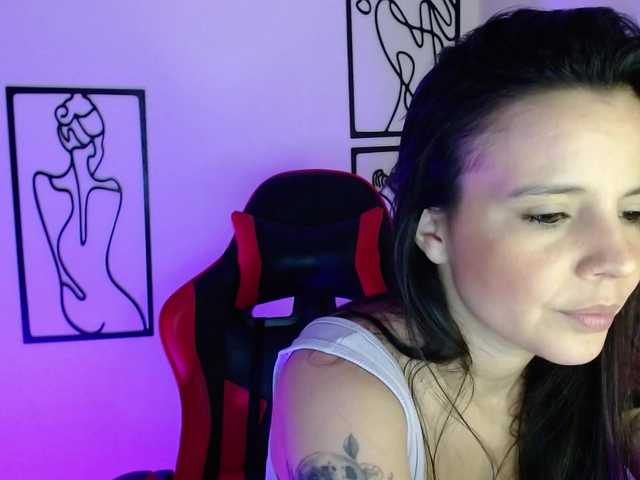 MiaRobinn