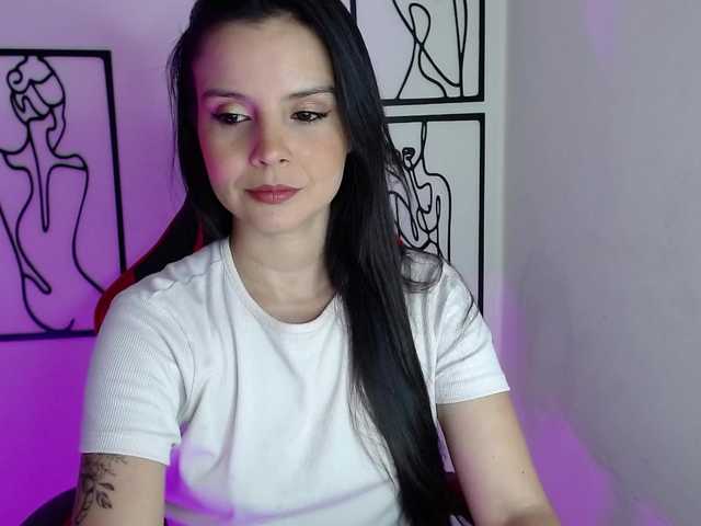 MiaRobinn