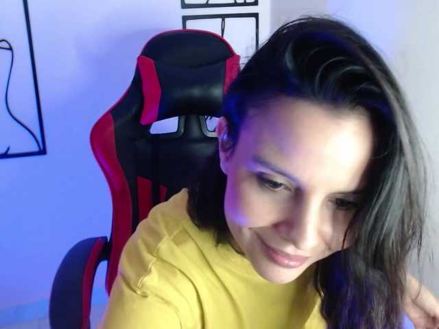 MiaRobinn