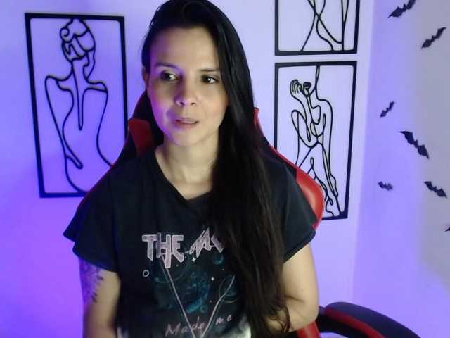 MiaRobinn