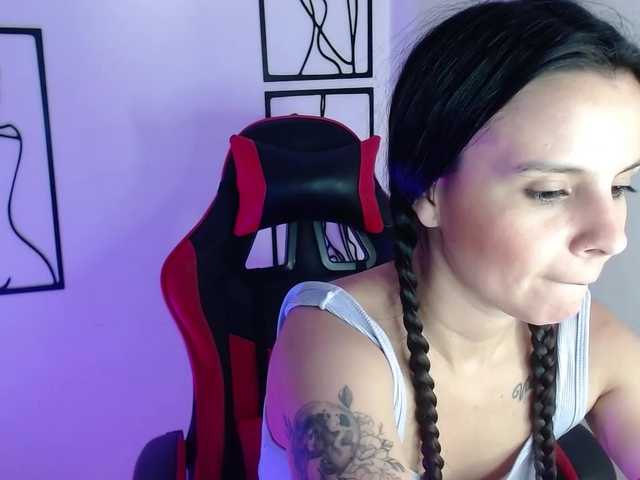MiaRobinn