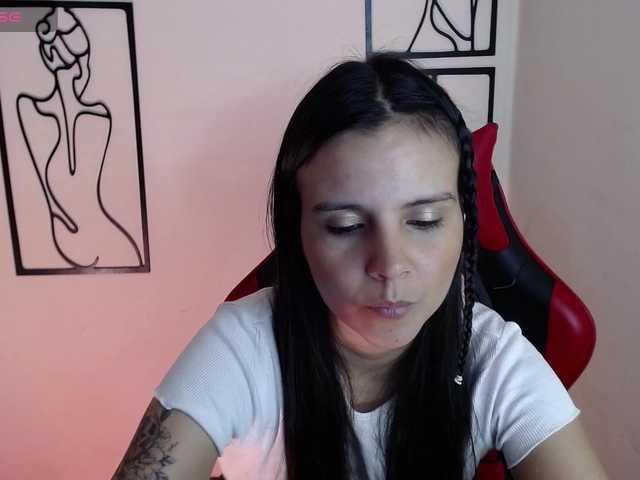 MiaRobinn live cam on BongaCams